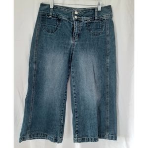 Wide leg cropped jeans